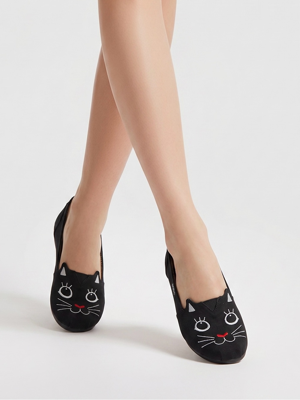 Skechers Women's Sz 10 BOBS Plush-Cattitude Black Cat Embroidered Slip-On Flats